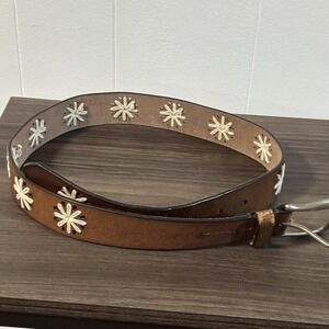2011 Target Women's Leather Belt Size 6